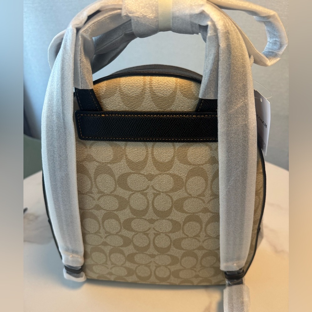 Coach Mini Backpack brand new - Picture 3 of 4